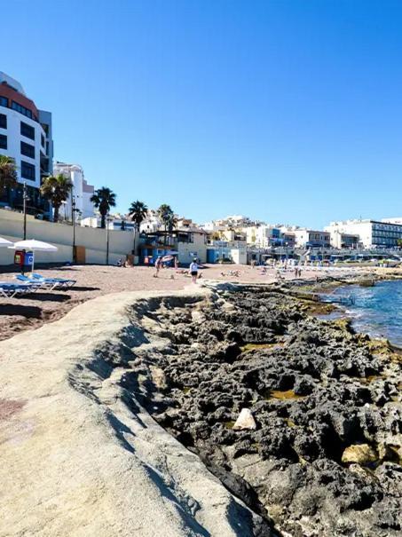 Sea Breeze Penthouse And Terrace Qawra St Paul'S Bay Apartman San Pawl il-Baħar Kültér fotó